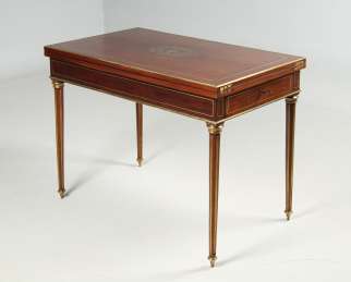 Ancienne table de jeu de roulette Louis XVI en acajou