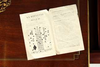 Roulette Casino Table de jeu antique J.A.J.