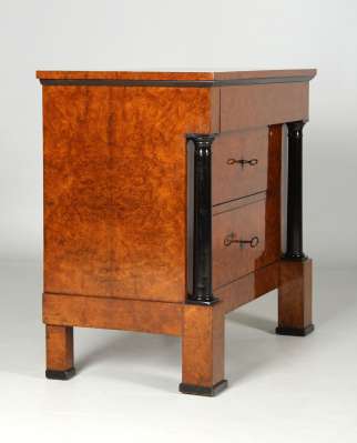Kleine Biedermeier Kommode mit Säulen