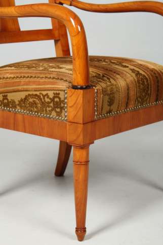 Antiker Biedermeier Sessel Kirsche um 1830