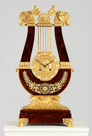 <p>France<br />
Acajou, bronze<br />
vers 1825</p> <p>France<br />
Acajou, bronze<br />
vers 1825</p>