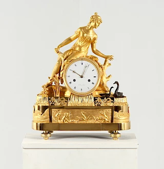 <p>Paris<br />
Bronze doré au feu<br />
vers 1815</p> <p>Paris<br />
Bronze doré au feu<br />
vers 1815</p>
