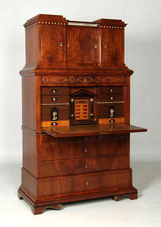 Secrétaire de style Biedermeier