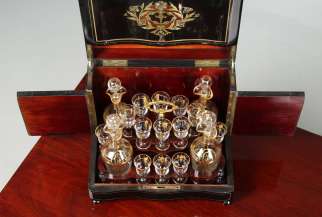 Coffret à liqueurs ancien de style Napoléon III