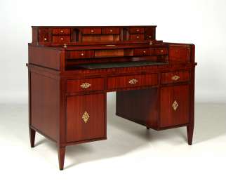 Bureau viennois de style Biedermeier avec des compartiments secrets