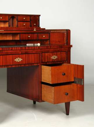 Bureau viennois de style Biedermeier en acajou