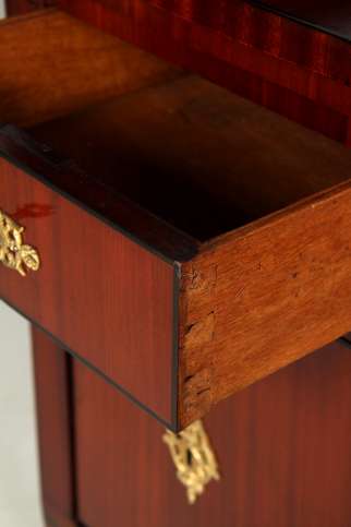 Bureau viennois de style Biedermeier en acajou