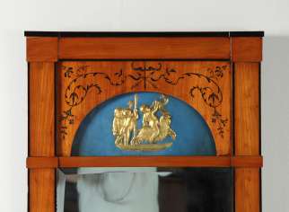 Miroir mural ancien de style Biedermeier en merisier, avec verre d