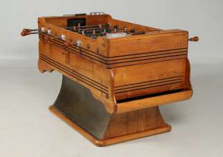 Antiker Vintage Tischkicker gefertigt von Rene Wolff in Paris um 1950